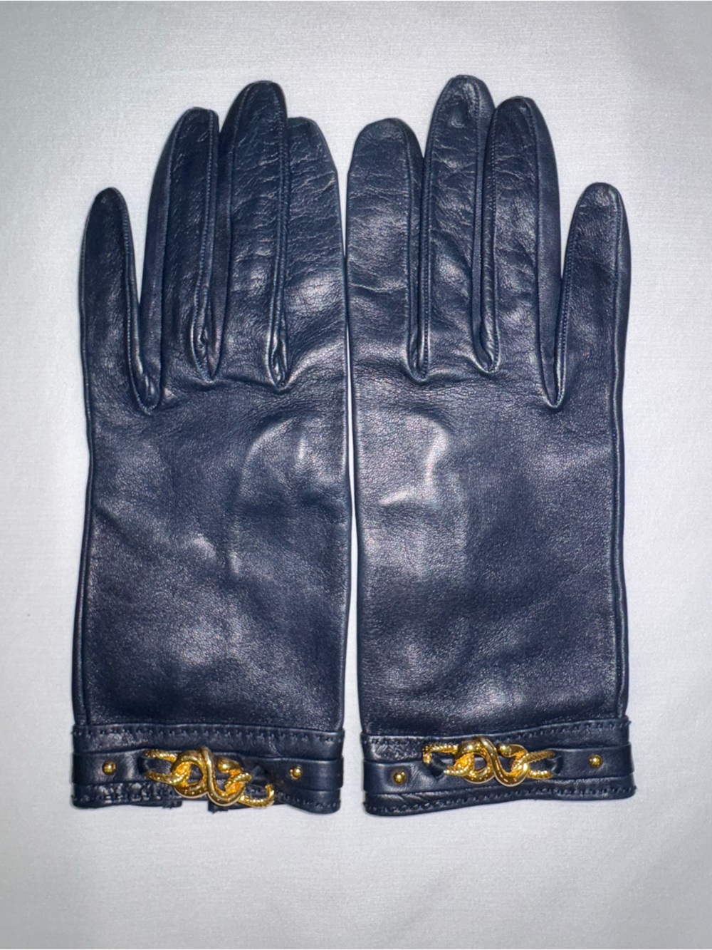 Hermès Paris Rare Vintage Navy Blue Lambskin Gold Chain Gloves size 7.5 EUC